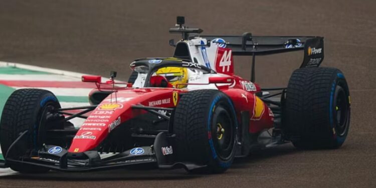 Forma 1 në testet e para: Hamilton thotë se është një fillim shumë produktiv, ai dhe Charles bënë 120 xhiro pa ndonjë problem të rëndësishëm.