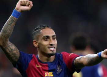 Humbi Topin e Artë dhe FIFA The Best: Raphinha shpallet lojtari më i mirë i vitit 2025 nga fansat