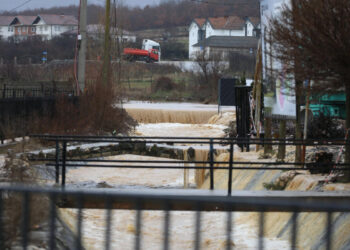 IHMK raporton për gjendjen e lumenjve pas reshjeve dhe identifikon zonat më të prekura.