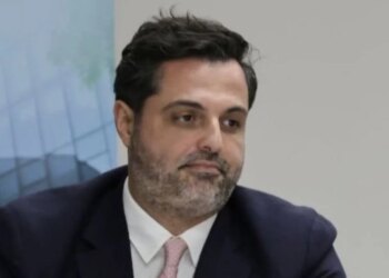 Ilaçi i papranueshëm nga BE, u miratua në Shqipëri në fund të vitit 2025. Pyetje për modifikimin e kritereve që përfituan Megapharma.