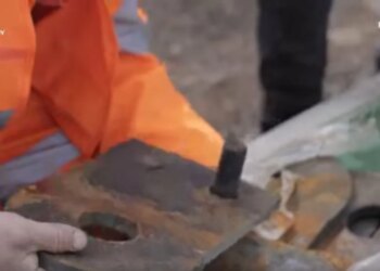 Inside Account: Indiani zbardh kushtet çnjerëzore: Si na mashtruan, shoku tentoi vetëvrasjen, dhjetëra njerëz në një ambient…