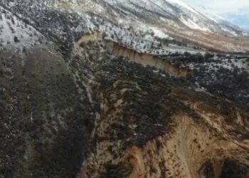 Intensivi i reshjeve shkakton rrëshqitjen e një pllaje në malet e Lunxhërisë në Gjirokastër, kërkohet ndihma e ekspertëve gjeologë