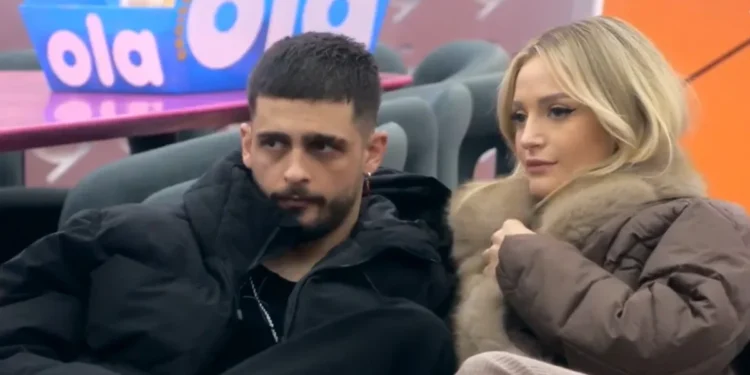 Kam një histori të panjohur" / Selin rrëfen për Gimbon: Babai ka bërë një gabim, nuk jam i sigurt nëse nëna e ka falur.