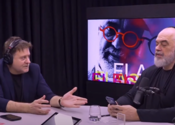 Kërkesa e pazakontë e iluzionistit në podcastin “Flasim”: Rama e refuzon dhënien e telefonit të tij.