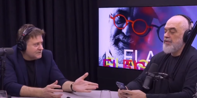 Kërkesa e pazakontë e iluzionistit në podcastin “Flasim”: Rama e refuzon dhënien e telefonit të tij.