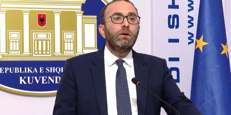 Këshilli i Mandateve për Ballukun convokohet më 28 janar; Bardhi: Bllokim i pazakontë që lejon të pandehurën të fshijë provat.