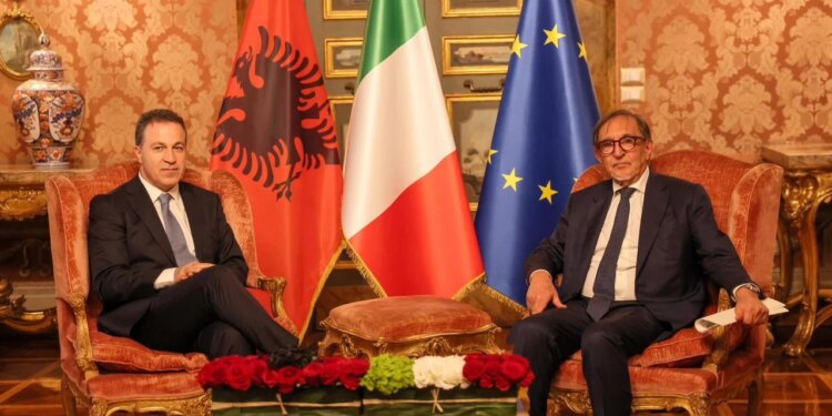 Kryetari i Kuvendit takim me Presidentin e Senatit Italian, La Russa: Shqipëria dhe Italia, aleatë strategjikë për të ardhmen evropiane.