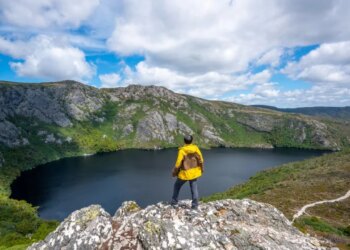 Kur AI i një kompanie turizmi drejton turistët në burime termale… që nuk janë reale