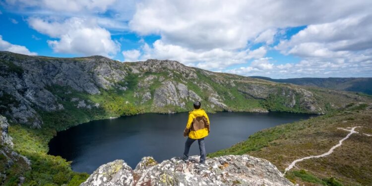 Kur AI i një kompanie turizmi drejton turistët në burime termale… që nuk janë reale