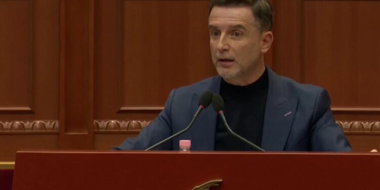 Kush është figurant i FRESSH-it? Erion Braçe përkujton fillimet e tij në politikë 34 vjet më parë: As nuk e imagjinoja se do të isha lider partie dhe deputet.