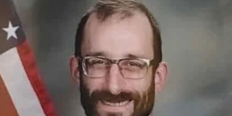 Kush ishte Alex Pretti, infermieri i vrarë nga forcat federale në Minneapolis? Babai i tij: Gënjeshtra të turpshme për djalin tim, e vërteta duhet të dalë në dritë.