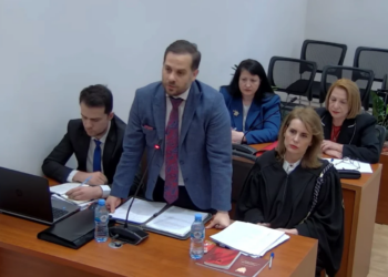 LIVE/ Rama kërkon pezullimin e Ballukut, Kushtetuesja e shqyrton vendimin. Kryeministria dhe Kuvendi: Kushtetuta u shkel, ministri është nën mbrojtjen e një deputeti. SPAK: Pezullimi është një masë e përkohshme.