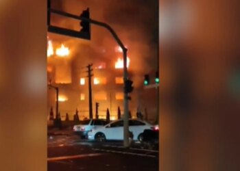 “Lëndime në mendje dhe zemër”/ Protesta në Iran me 65 të vdekur, dëshmitë alarmante të mjekëve: Shumica janë të rinj, morgu është plot…