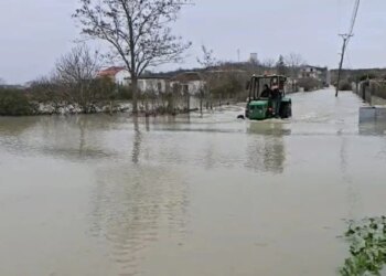 Lumi Erzen nën vëzhgim pas rritjes së nivelit të ujit, ja si është klima këtë të diel në Durrës.