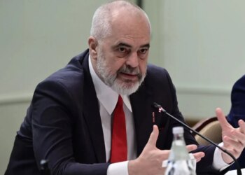 “Mendoni se jeni pasues të Platonit dhe Aristotelit”, komenti i Ramës ngjall polemika në mediat greke. Kryeministri: Ata janë filozofë grekë, por...