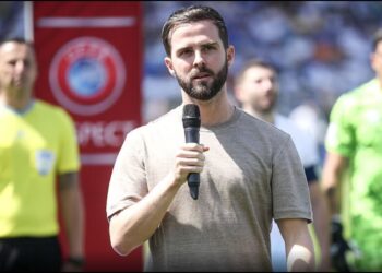 Miralem Pjanic shpall ‘mjaft’, var këpucët në gozhdë: Fusha ishte instrumenti im muzikor