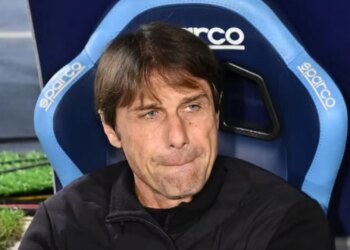 Napoli, Conte dhe ngarkesa e kalendarit: Kjo është një vetëvrasje e sigurtë.