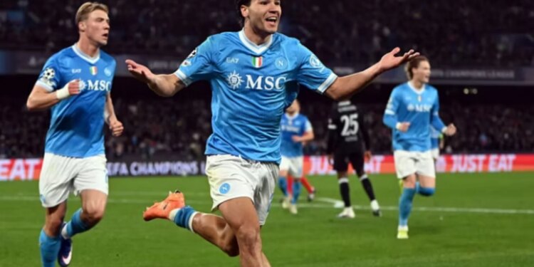 Napoli reagon pas eliminimit në Champions, fiton ndaj Fiorentinës në Serie A