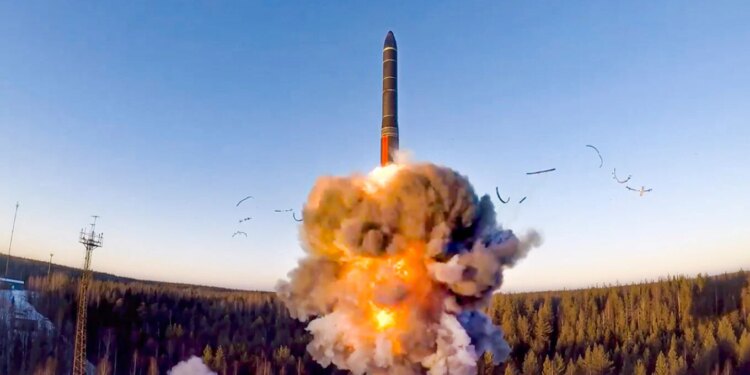 Një nga momentet më të trishtueshme, si 31 vjet më parë bota u pa njësoj përballë luftës bërthamore për shkak të një rakete shkencore.