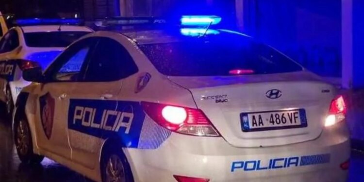 Një tjetër ‘shtëpi bari’ zbulohet në Sarandë, apartamenti ishte adaptuar për kultivimin e drogës.