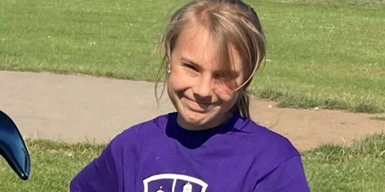 Një vajzë 9-vjeçare që po luante në trotuar, goditet me thikë: Dëshmia e autorit të krimit - 'Kam skizofreni, nuk e dija që...'