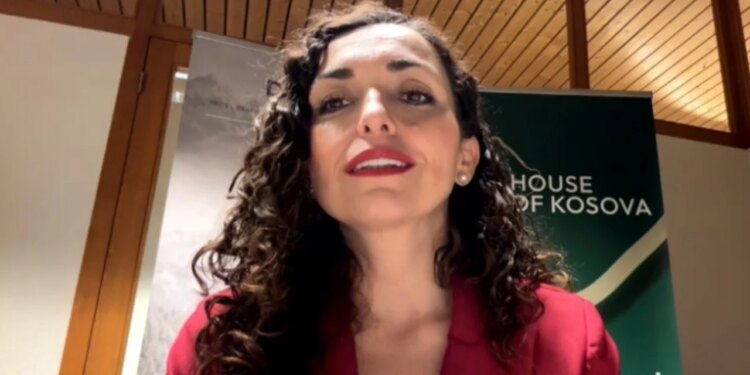 "Nuk na është kërkuar asnjë ndihmë financiare" / Presidentja Osmani në 'Top Story' për nënshkrimin e Bordi të Paqes: Do të qëndrojmë pranë Shqipërisë dhe SHBA-së.