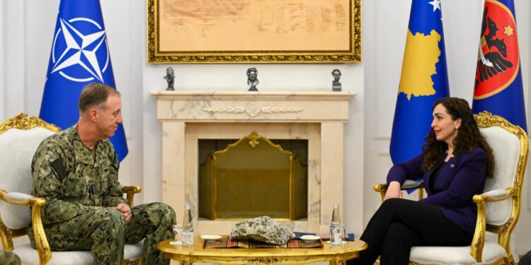 Osmani bisedon me komandantin e NATO-s, duke përmendur sulmin në Banjskë dhe në Ibër-Lepenc.