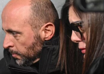 Pagoi 200 mijë franga garanci, del nga burgu pronari i lokalit ku ndodhi tragjedia me 40 të vdekur në Zvicër.