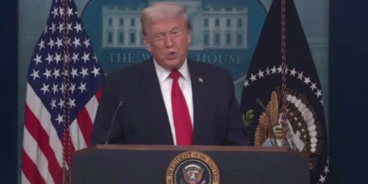 Pas Forumit Ekonomik Botëror në Davos, Trump organizon një konferencë në Shtëpinë e Bardhë: Nuk ka rikthim, Groenlanda është…