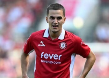 Përformancat e tij mbresëlënëse në Angli, ylli shqiptar i lënë pas dore nga Sylvinho mund të kalojë te ekipi që ka ambicie për në Premier League.