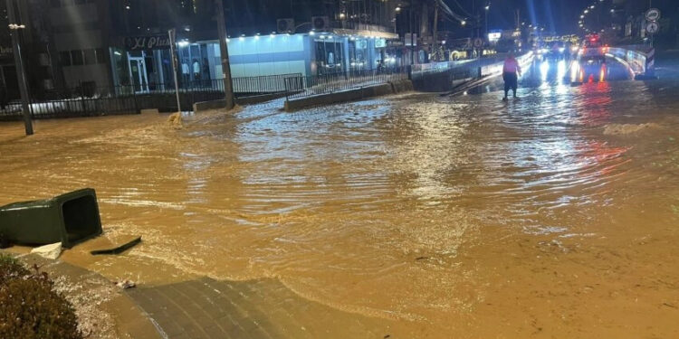 Përmbytje në disa zona të Kosovës