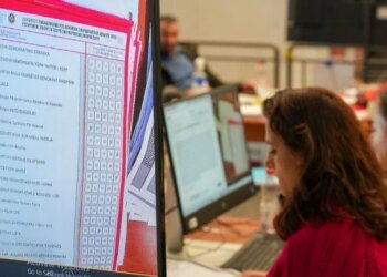 Prizren: 23 individë të akuzuar për manipulim të votave, Gjykata vendos një muaj paraburgim.