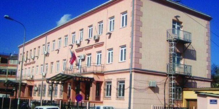 Prokuroria e Vlorës sekuestrohet 400 mijë euro pasuri nga një individ i dënuar për ‘trafik narkotikësh’ dhe pjesë e një grupi kriminal.