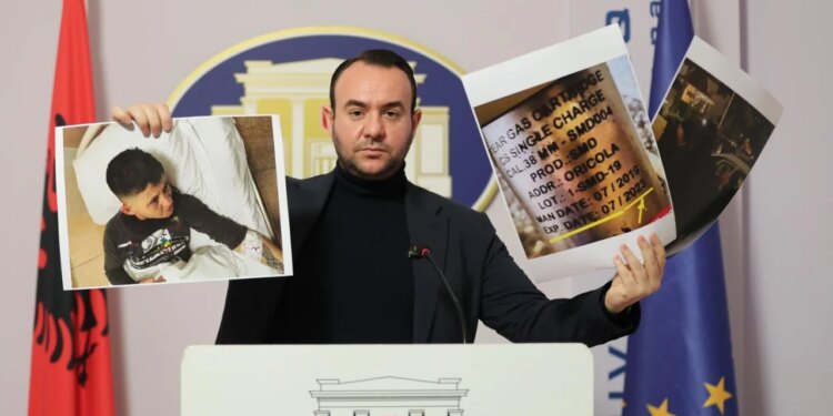 Protesta e 24 janarit, Balliu: Qytetarët u përballën me një reagim të tepruar dhe të papranueshëm! Përdorimi i gazit lotsjellës kërcënon shëndetin e tyre.