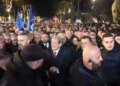 Protesta e Partisë Demokratike, Sali Berisha arrin pranë Kryeministrisë.