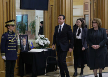 Qeveria alokon 10 mijë euro për të mbështetur shpenzimet e funeralit për Dacin