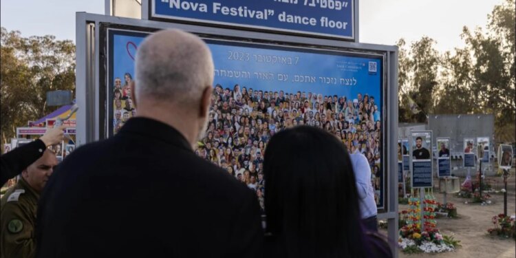 Rama arrin në Izrael për herë të parë, viziton Nova Site