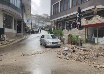 Regjistrimi i dëmeve nga përmbytjet në Gjirokastër fillon për banesat dhe bizneset.