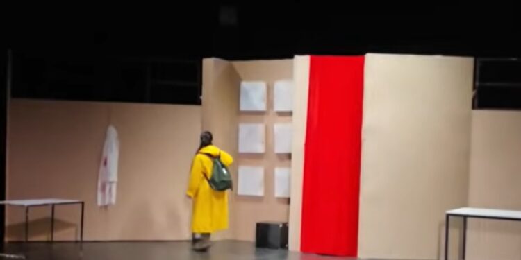 “Rendi i Ri”, shfaqja e drejtuar nga Kiço Londo, ngjitet në skenën e Teatrit Bylis