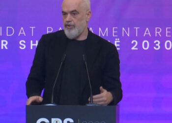 Rregullat e Kuvendit ndryshojnë për shkak të negociatave / Rama me deputetët: Ndryshimet në procedurë, nuk mund të jenë të njëjta si fjala ‘pengmarrje’.