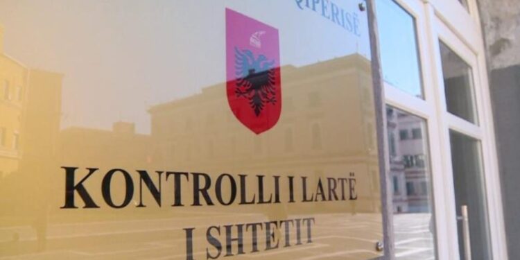 Rritja e tregtisë online, por institucionet mbesin pas: KLSH thekson se mungesa e strategjisë nga MSH-së, tatimeve dhe AKEP-it po shkakton miliona lekë humbje.