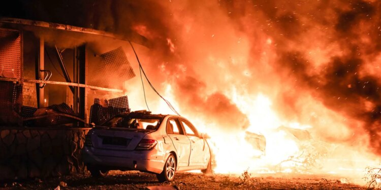 Rusia godet Kievin në ditën e nisjes së negociatave për paqe, thonë zyrtarët ukrainas: Një veprim brutali të porositur nga Putin.