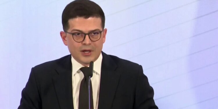 Shqipëria po forcon arsenalin ushtarak, 50% e buxhetit të Mbrojtjes për blerjen e armëve nga SHBA, Britania dhe Izraeli.