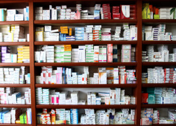 Shumë para, pak ilaç.