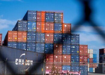 Si do të reagojë Europa ndaj kërcënimeve të Trump? Bloomberg: BE po konsideron tatimin mbi produkte amerikane të vlerës 93 miliardë euro.