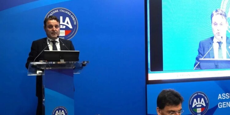 Skandal në futbollin italian: Gjykata Federale suspendon presidentin e shoqatës së arbitrave për manipulim.