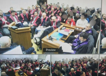 Skandali në BKS: Avokati i njërit prej të ndaluarve pret pretendohet se ata u rikthyen në paraburgim në mënyrë të paligjshme.