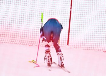 Skiatorja amerikane Lindsey Vonn pëson lëndim të rëndë dhe dërgohet në spital, disa ditë para Olimpiadës.