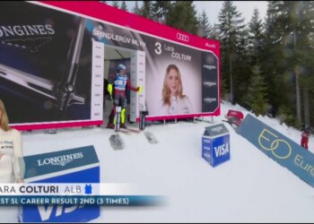 Skitërja Alpine, Lara Colturi, dështon në zbritjen e parë në slalom në Spindleruv Mlyn dhe skualifikohet.