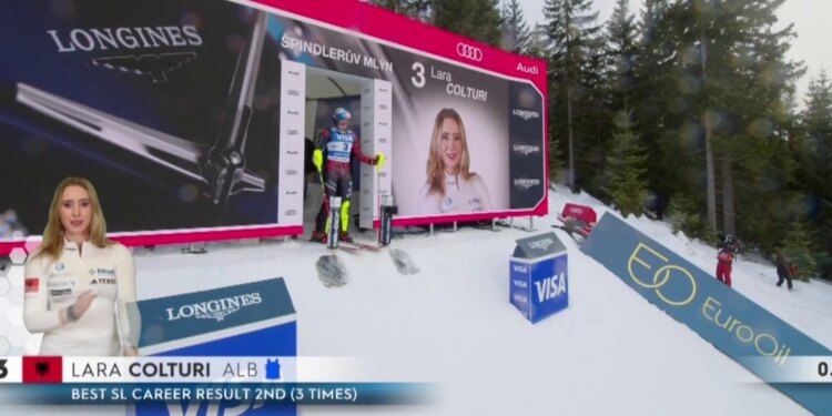 Skitërja Alpine, Lara Colturi, dështon në zbritjen e parë në slalom në Spindleruv Mlyn dhe skualifikohet.